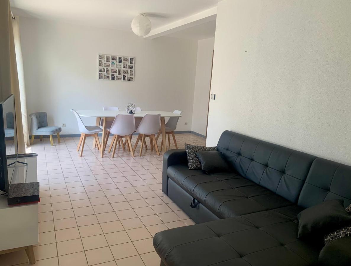 La maison de ville - 4 chambres, 2 sdb, terrasse et garage - 90m2 Vesoul Extérieur photo